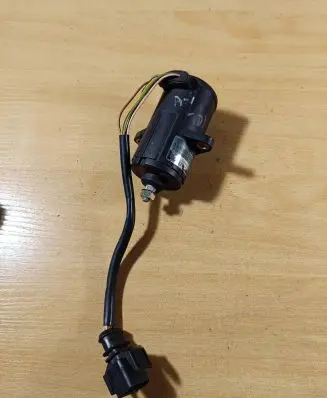 Audi A4 S4 B5 8D Accelerator pedal position sensor 0205001032