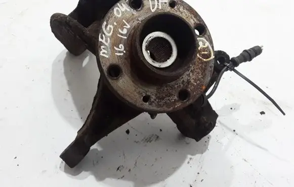 Renault Megane II Front wheel hub 8200212435