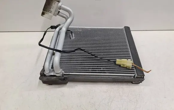 Suzuki Swift I Air conditioning (A/C) radiator (interior) CZ4475002370