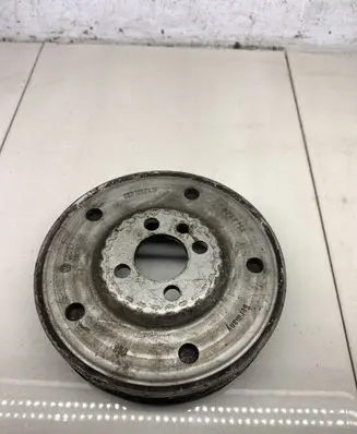 Audi A4 S4 B6 8E 8H Crankshaft pulley 06B105243F