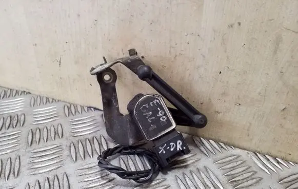 BMW 3 E90 E91 Headlight/headlamp level sensor 6763735