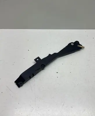 BMW 4 G22 G23 G24 G26 Other engine bay part 6991227