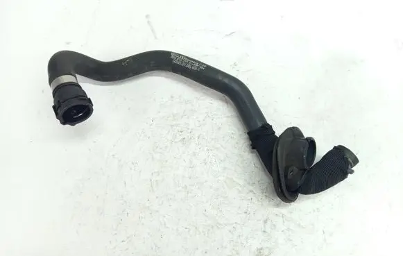 Volkswagen PASSAT B5.5 Engine coolant pipe/hose 3B0819371D
