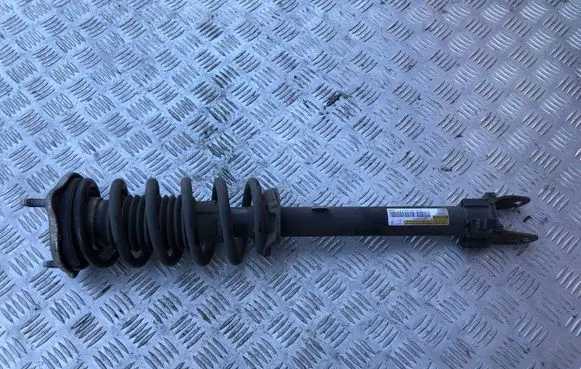 Mercedes-Benz C W205 Front shock absorber with coil spring A2053205468 F4BE3J501W1