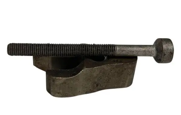 Mercedes-Benz E W212 Fuel Injector clamp holder 