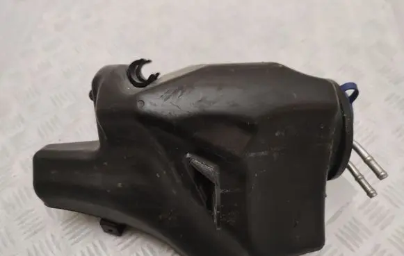 Mercedes-Benz S C217 Windshield washer fluid reservoir/tank A2228690420
