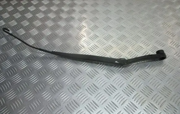 Hyundai i10 Front wiper blade arm