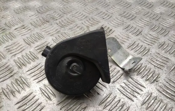 Alfa Romeo Giulia Horn signal