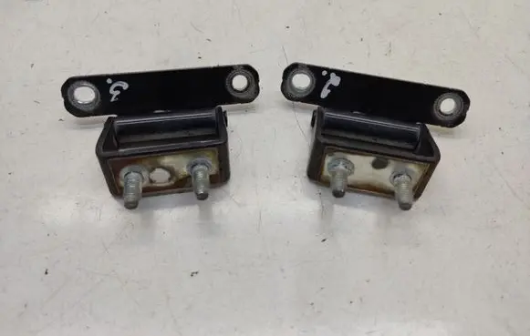 Hyundai Tucson JM Tailgate/trunk/boot hinge