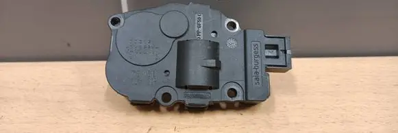 Renault Kangoo II Air flap motor/actuator A21200800