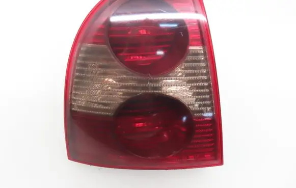 Volkswagen PASSAT B5.5 Rear/tail lights 3B5945095AE