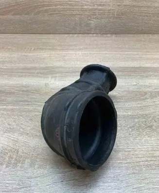 Ford Focus Air intake duct part 98AB9R504CE