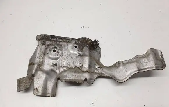 Nissan Qashqai Heat shield in engine bay CA2258A