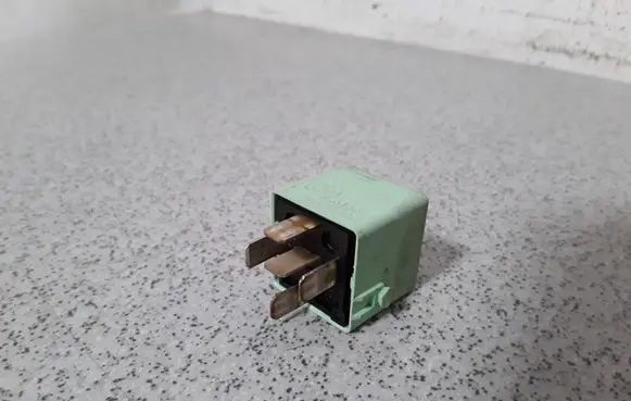 BMW 3 E36 Other relay 61368373700 8373700