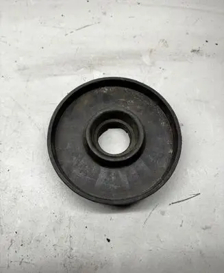 BMW 5 E39 Rear coil spring rubber mount 65230910 CBK098