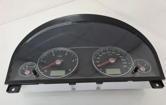 Ford Mondeo Mk III Speedometer (instrument cluster) 3S7F10841