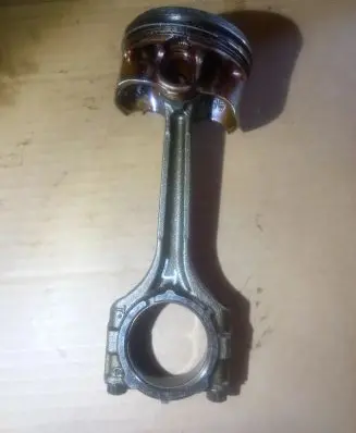 Hyundai Santa Fe Piston with connecting rod