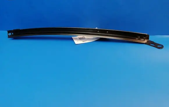 Land Rover Evoque II Rear door windshield rail K8D2255A62BC