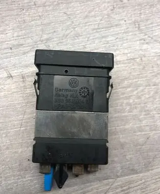 Volkswagen PASSAT B5.5 Seat heating switch 3B0963564D PA6GF30