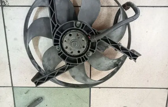 Volkswagen Fox Electric radiator cooling fan 6Q0959455AD