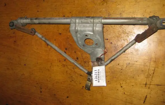 Opel Tigra A Front wiper linkage and motor