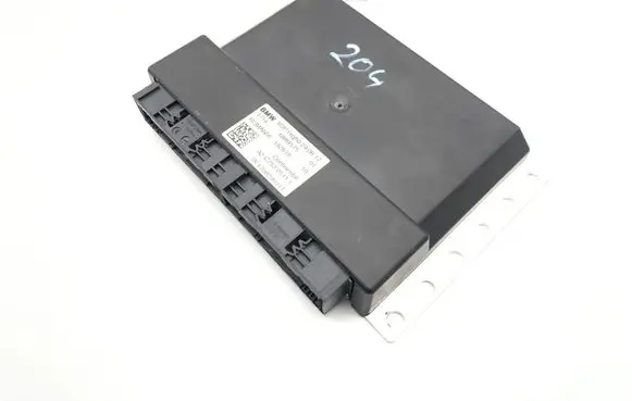 BMW 5 G30 G31 G38 Suspension control unit/module 6889575