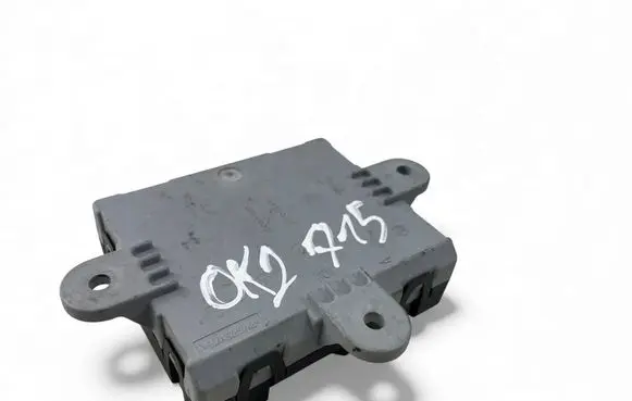 Ford Fiesta Door control unit/module 1002722708