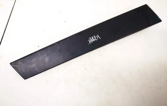 Audi A4 S4 B5 8D Front door glass trim molding 8d9853378 8d9853378re