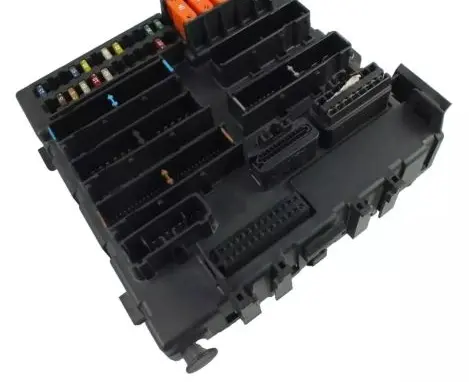 Opel Signum Fuse module 13170890