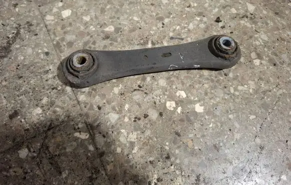 Volvo V60 Rear control arm 6G915K743