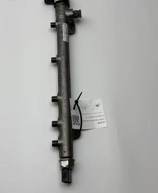 Mercedes-Benz C W204 Fuel pressure regulator A6460700395 6460700395 R9144Z142A