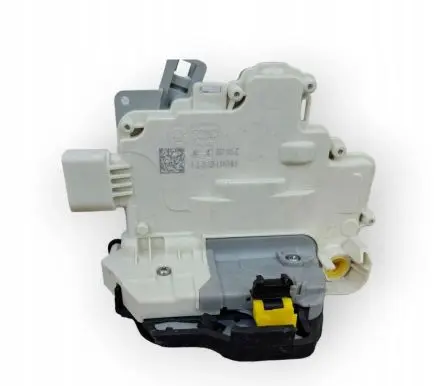Audi A6 S6 C6 4F Front door lock 4F1837015E