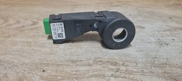 Volvo V70 Ignition lock contact 8673073