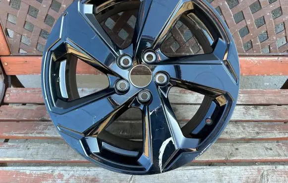 Toyota RAV 4 (XA10) R18 alloy rim 