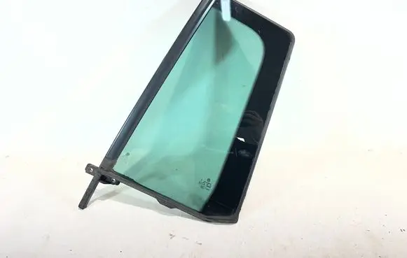 Volkswagen Tiguan Rear vent window glass 5N0845213