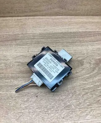 Toyota Auris 150 Other control units/modules 8902012010 2370004250 WITHPLUG