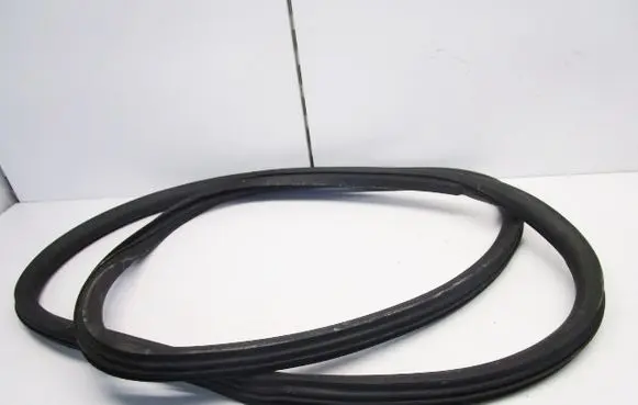 Seat Altea XL Rear door rubber seal (on body) 
