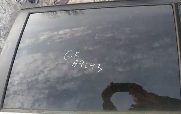 Toyota Highlander XU40 Rear door window glass as3