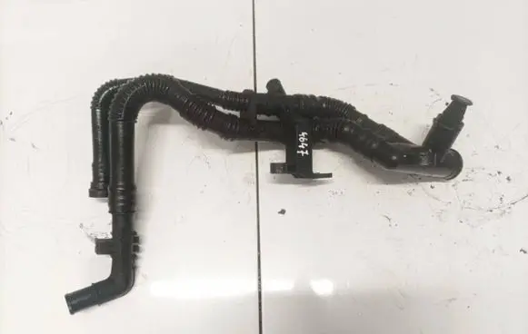 Mazda 3 I Engine coolant pipe/hose 011252