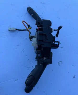 Peugeot 308 Wiper turn signal indicator stalk/switch 98035106XT