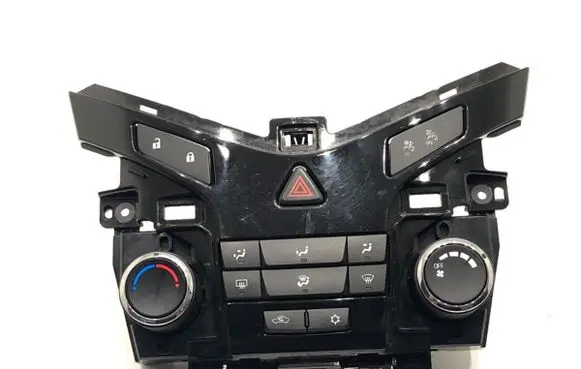 Chevrolet Cruze II Interior fan control switch 3870548