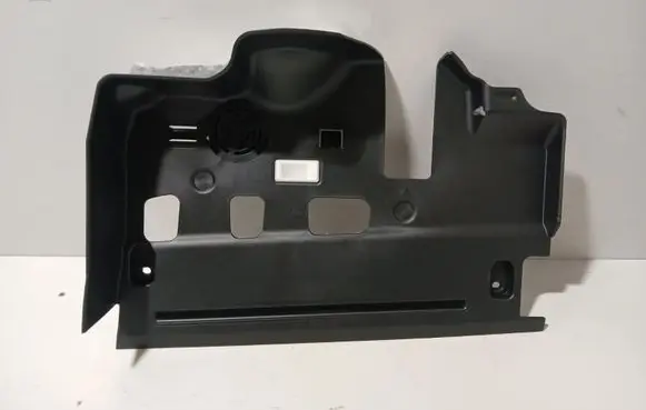 BMW 3 G20 G21 Dashboard lower bottom trim panel 6805566