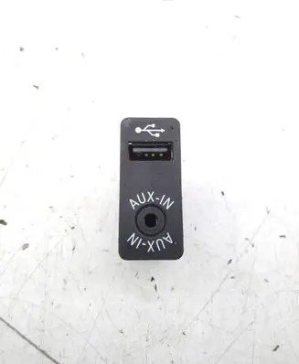 BMW 3 F30 F35 F31 USB socket connector 