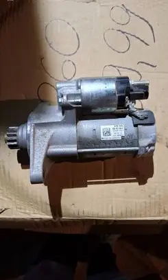 Volkswagen PASSAT B8 Starter motor 02E911024P 4380002681 NDJA0909696