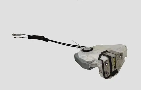 Honda CR-V Front door lock