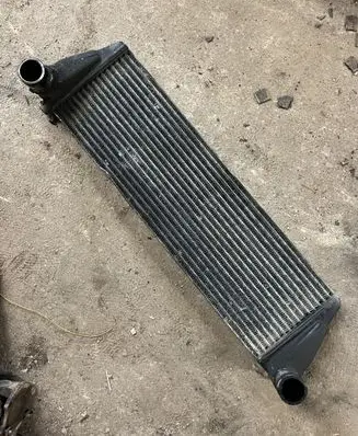Opel Frontera B Intercooler radiator 97142017 ETP8102 2810980713