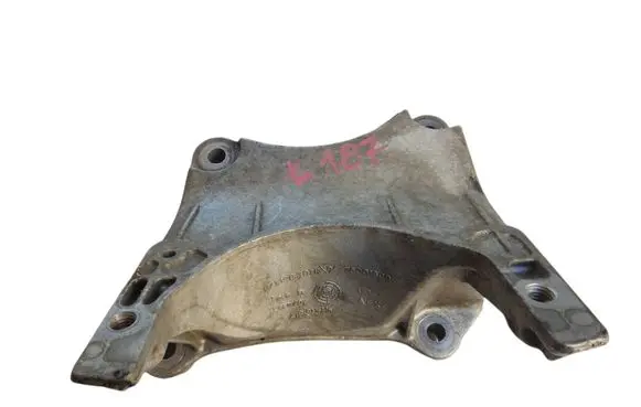 Porsche Panamera (971) Engine mounting bracket 971199307
