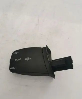 Ford Focus Multifunctional control switch/knob 758709