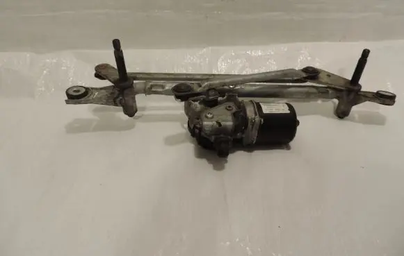 Opel Mokka X Front wiper linkage and motor 42333713