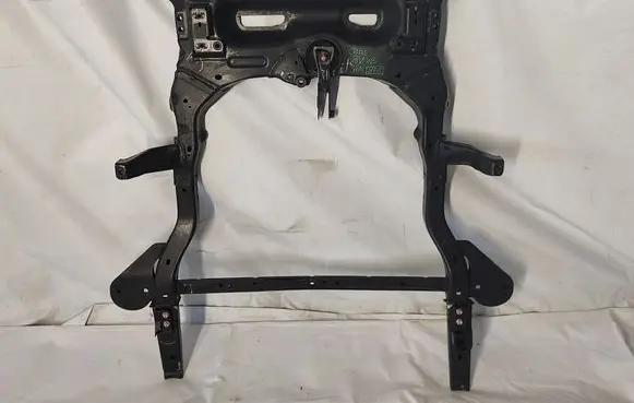 Chevrolet Cruze II Front subframe 13472761 002AF240 100300422